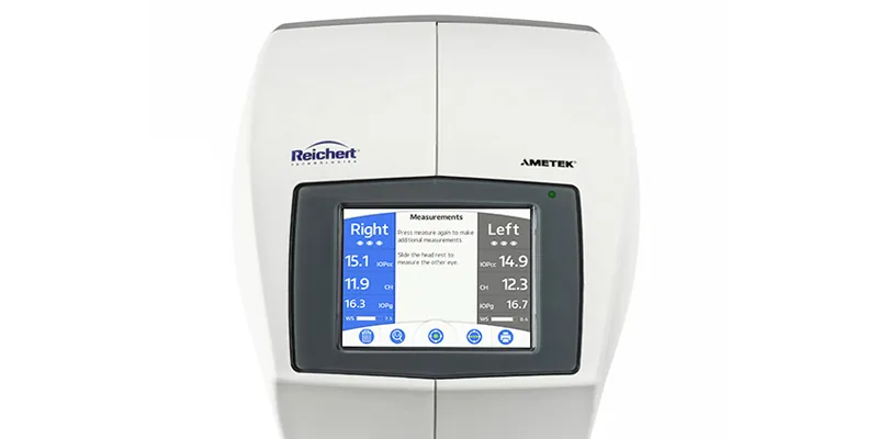 Reichert ORA G3 touchscreen showing corneal hysteresis measurement
